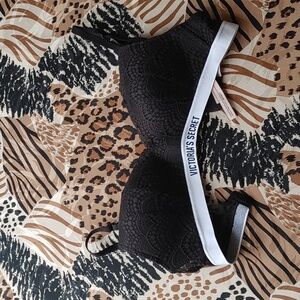 Victoria Secret 36C (label says)